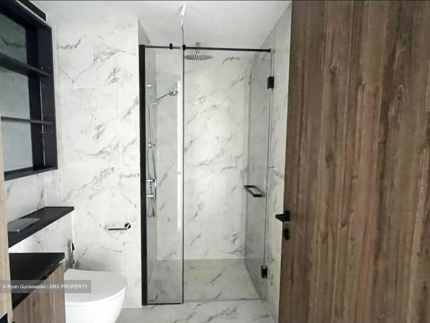 Sceneca Residence (D16), Apartment #635957031